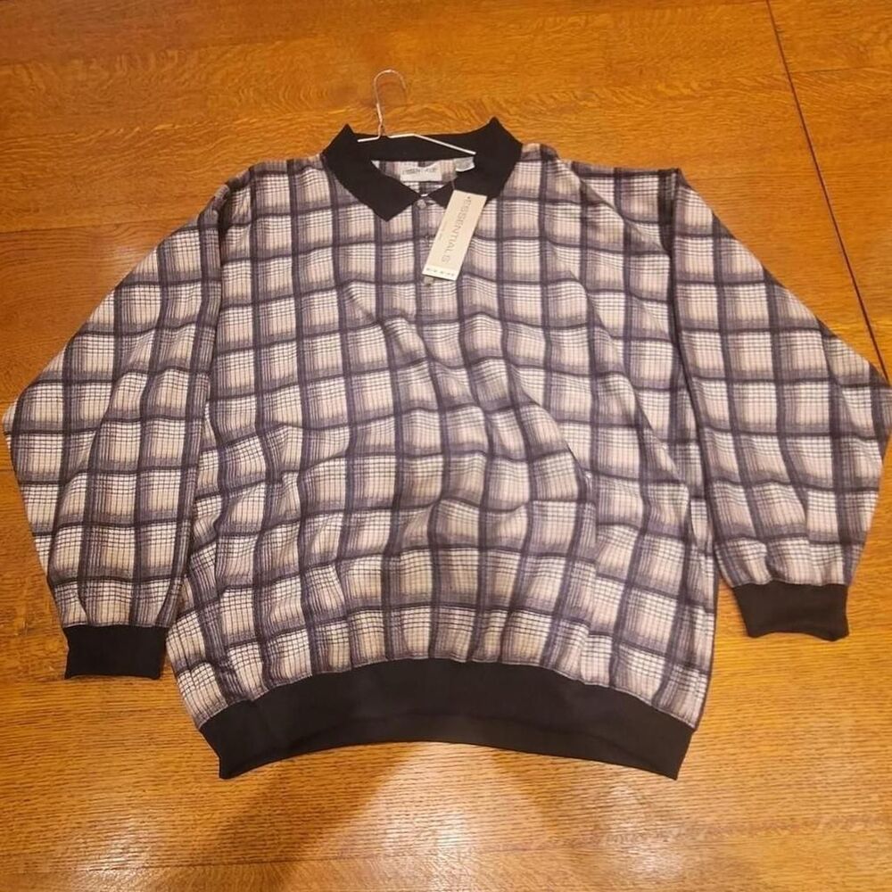 Essentials Men's Grey and Cream Jumper